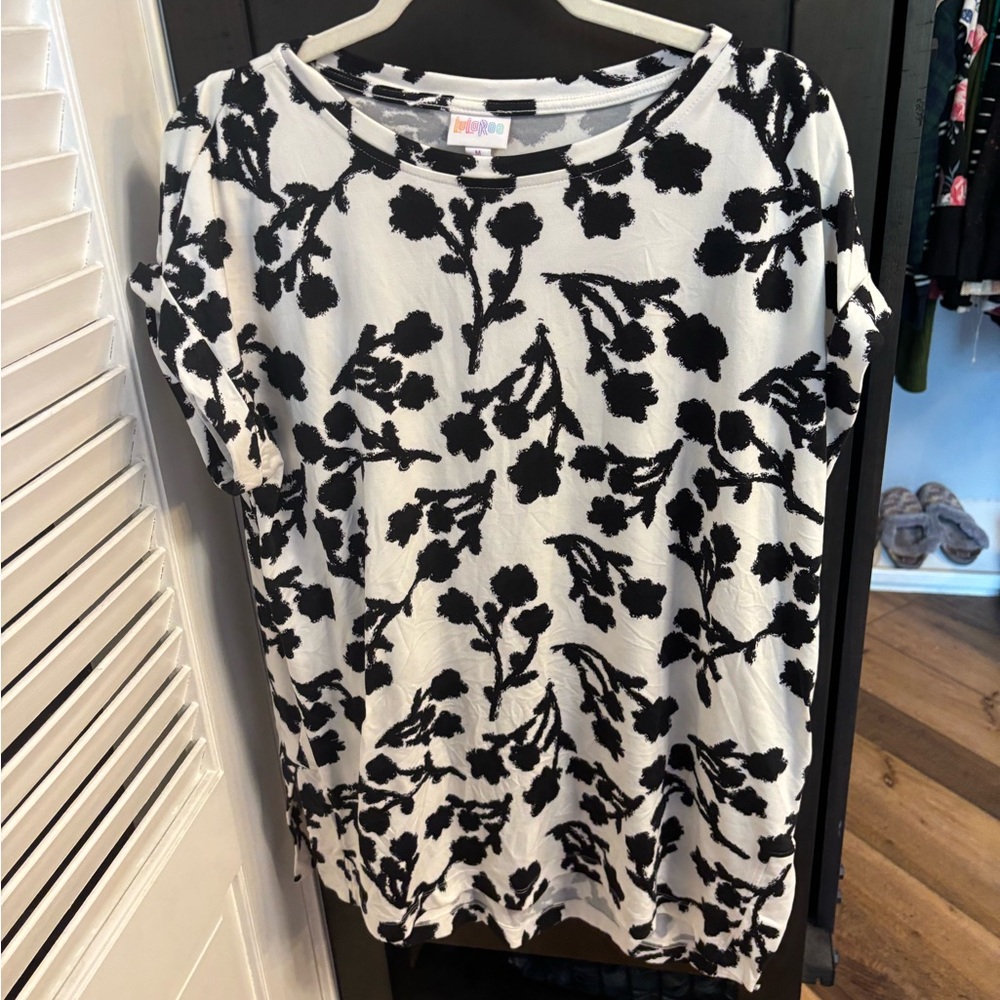 LuLaRoe Black and White Boxy Tunic